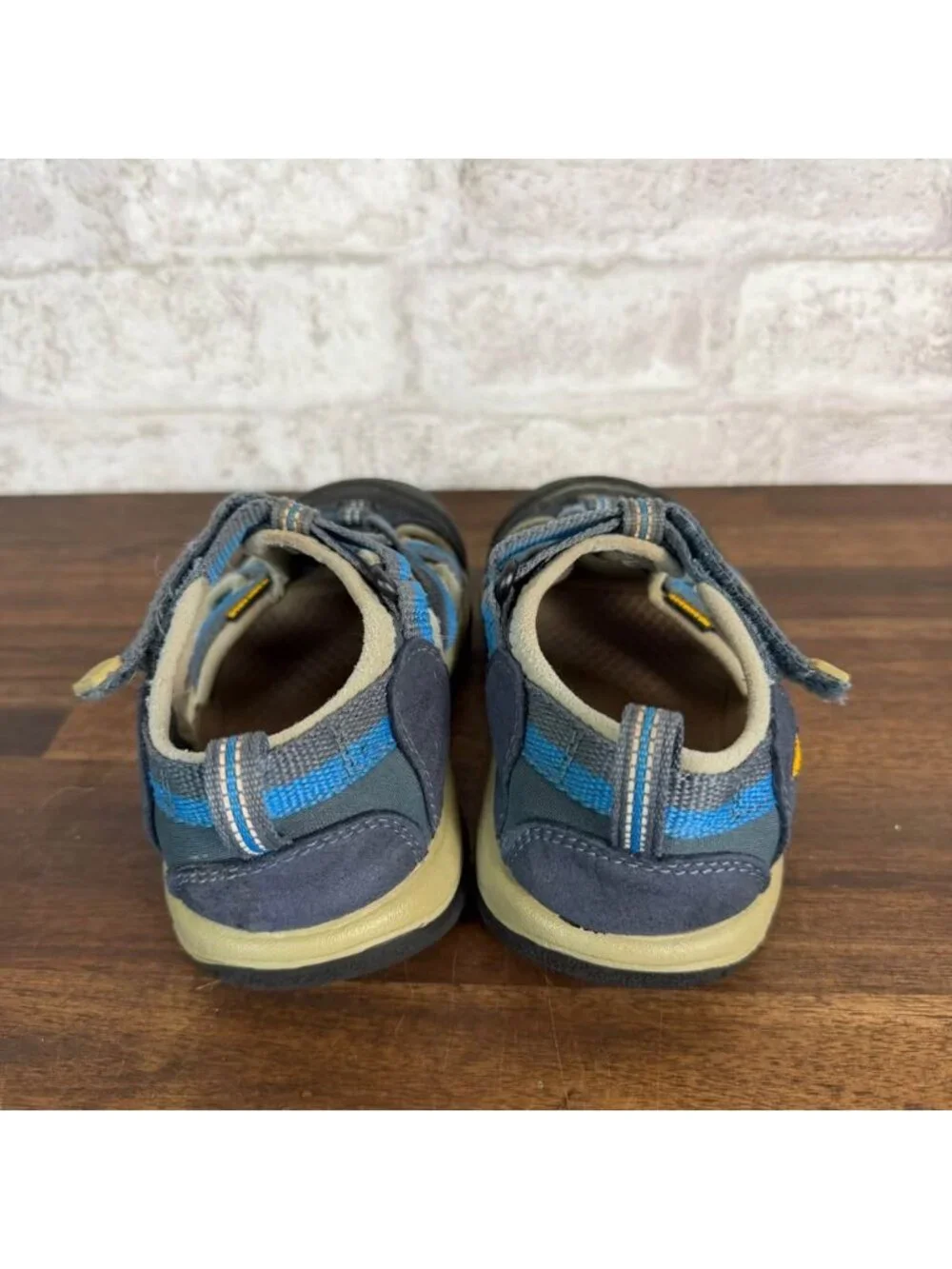 Keen Venice kid size 12 4936